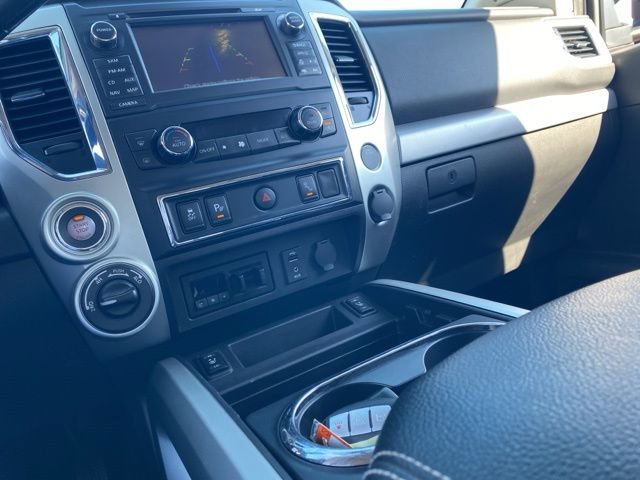 Used 2018 Nissan Titan PRO-4X image 40