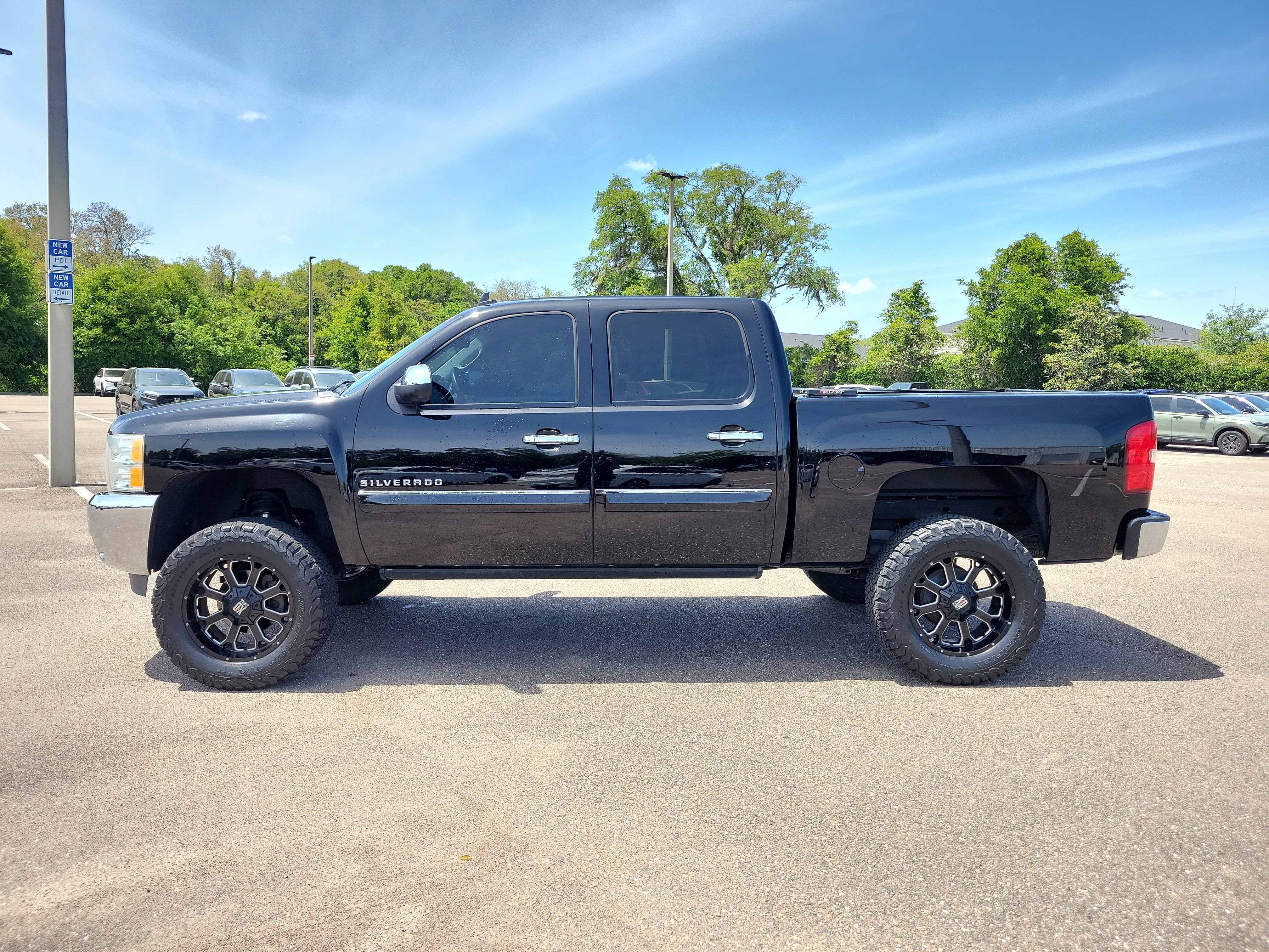 Used 2012 Chevrolet Silverado 1500 LT image 2