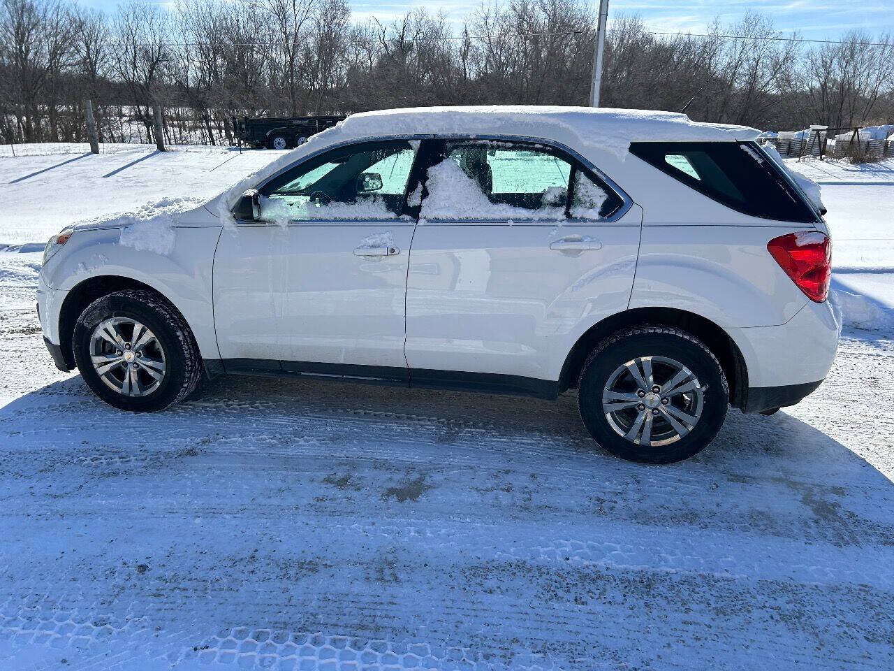 Used 2011 Chevrolet Equinox LS w/ Bluetooth Package FWD image 7