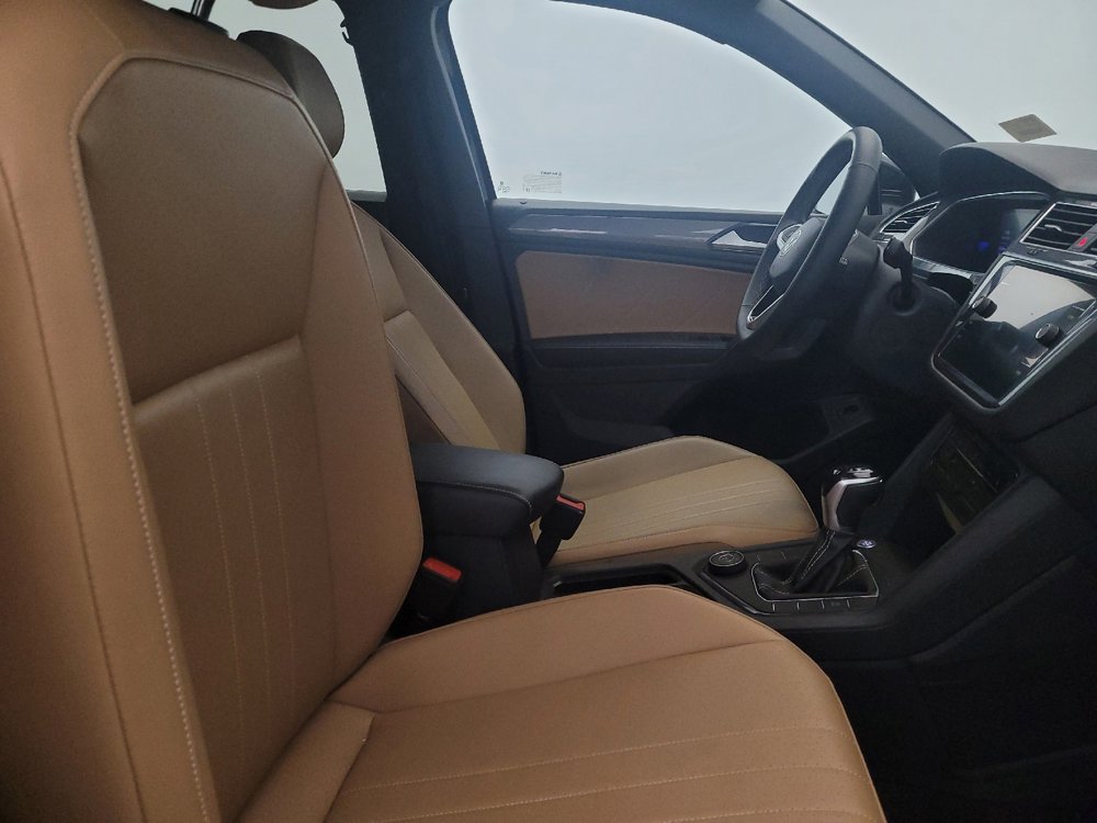 Used 2022 Volkswagen Tiguan SE image 21