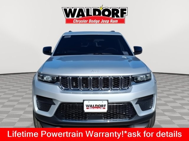 New 2025 Jeep Grand Cherokee Laredo X w/ Luxury Tech Group I AWD/4WD image 6