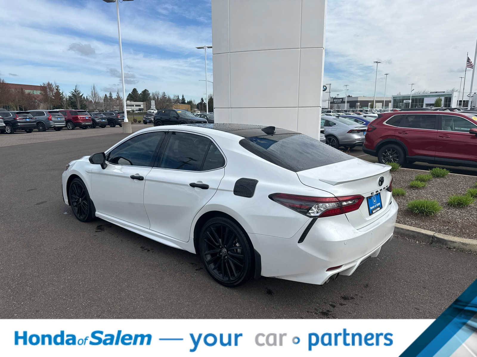 Used 2023 Toyota Camry XSE w/ Navigation Package image 4