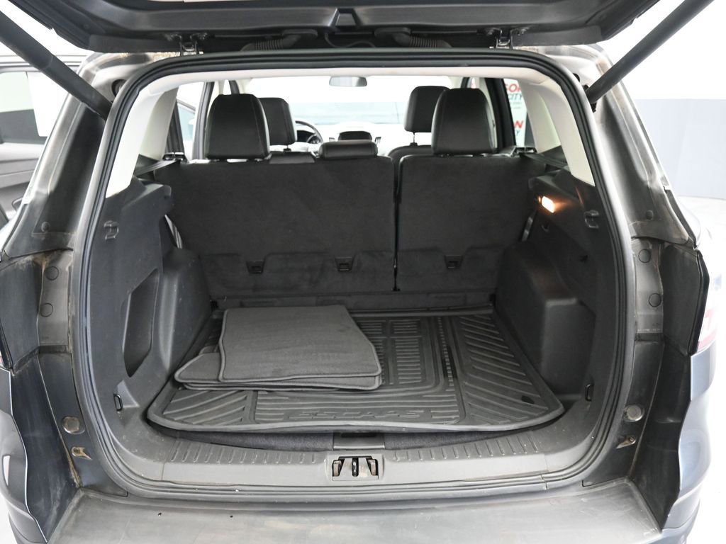 Used 2017 Ford Escape SE w/ SE Leather Comfort Package image 22