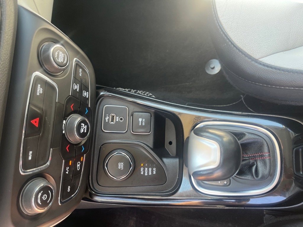 Used 2019 Jeep Compass Limited image 14
