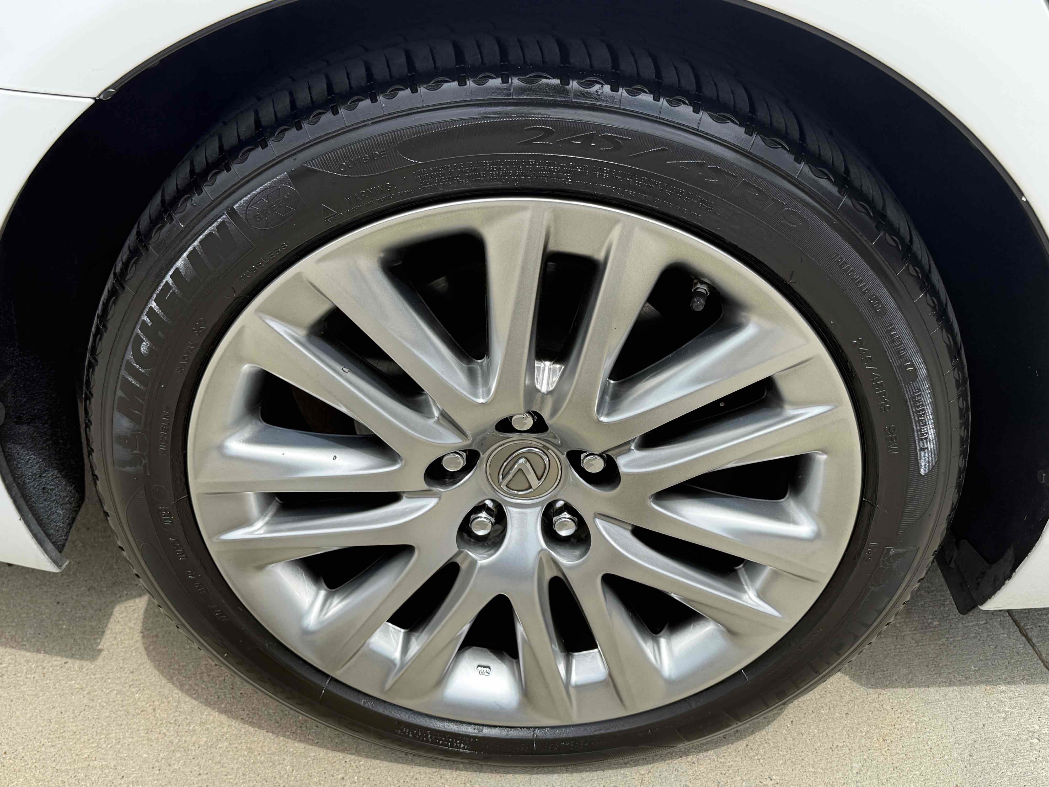 Used 2013 Lexus LS 460 L w/ All-Weather Pkg image 11