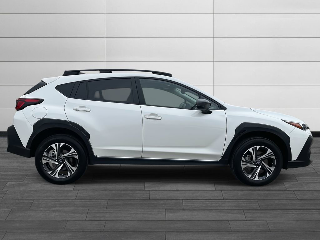 Used 2026 Subaru Crosstrek 2.0i Premium image 2
