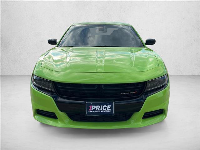 Used 2023 Dodge Charger SXT w/ Blacktop Package RWD image 2