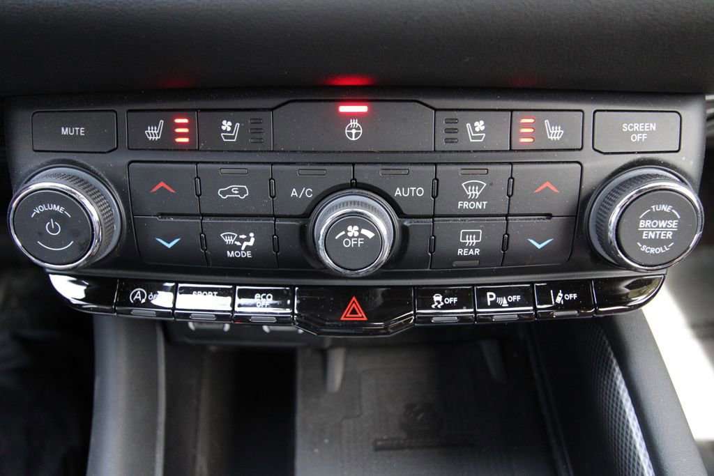 Used 2024 Dodge Durango GT image 30