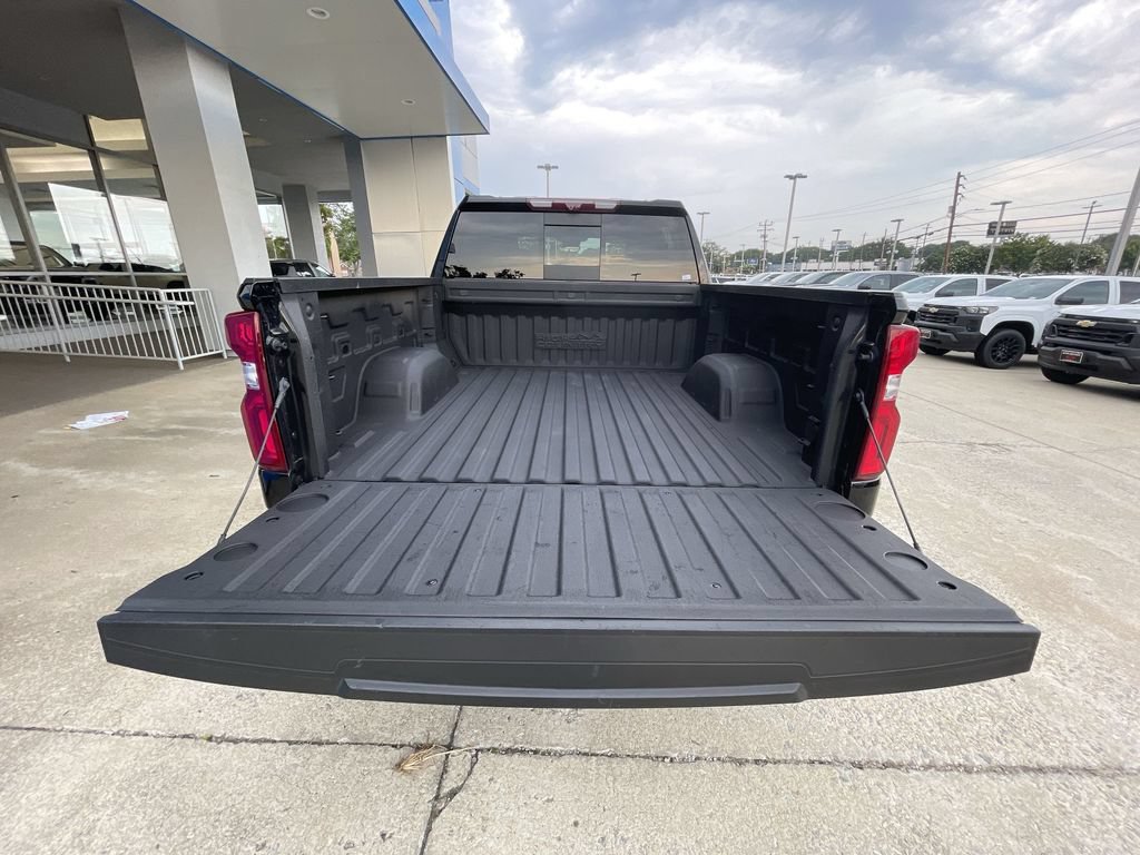 Certified 2023 Chevrolet Silverado 1500 High Country w/ High Country Premium Package AWD/4WD image 26