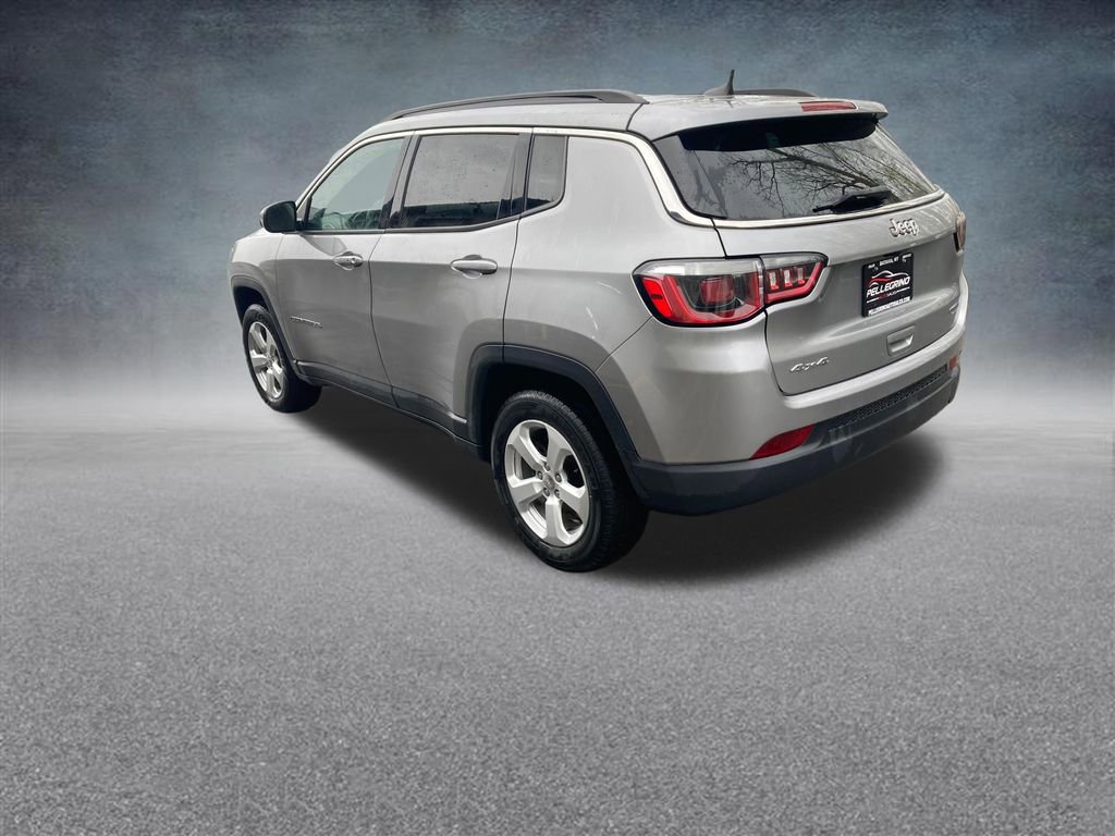 Used 2019 Jeep Compass Latitude AWD/4WD image 3
