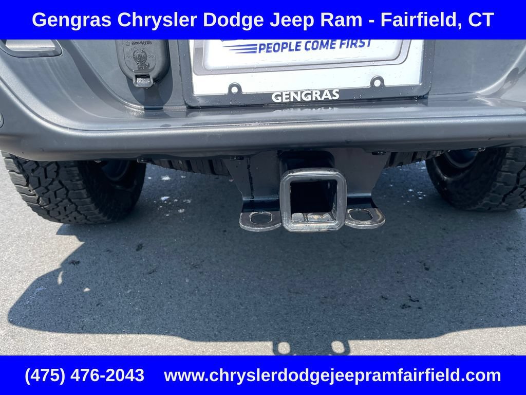 Certified 2025 Jeep Gladiator Mojave w/ Safety Group AWD/4WD image 28