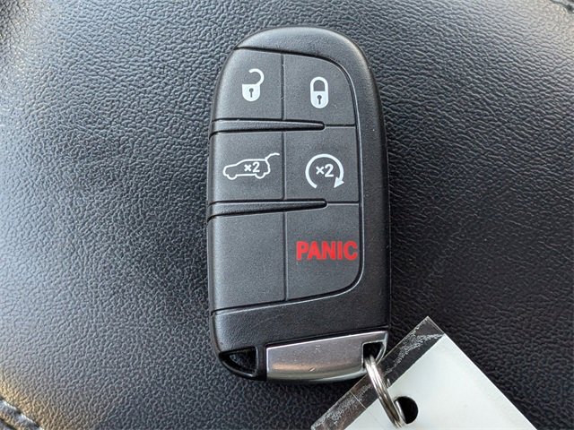 Used 2022 Dodge Durango GT image 32