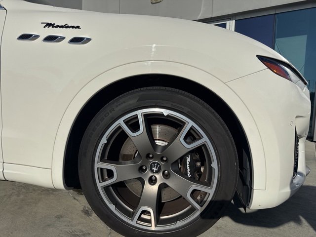 Certified 2022 Maserati Levante Modena image 10