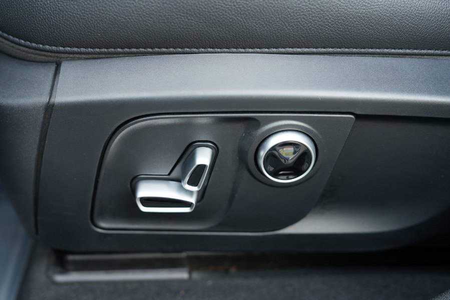 Used 2023 Maserati Levante Modena image 32