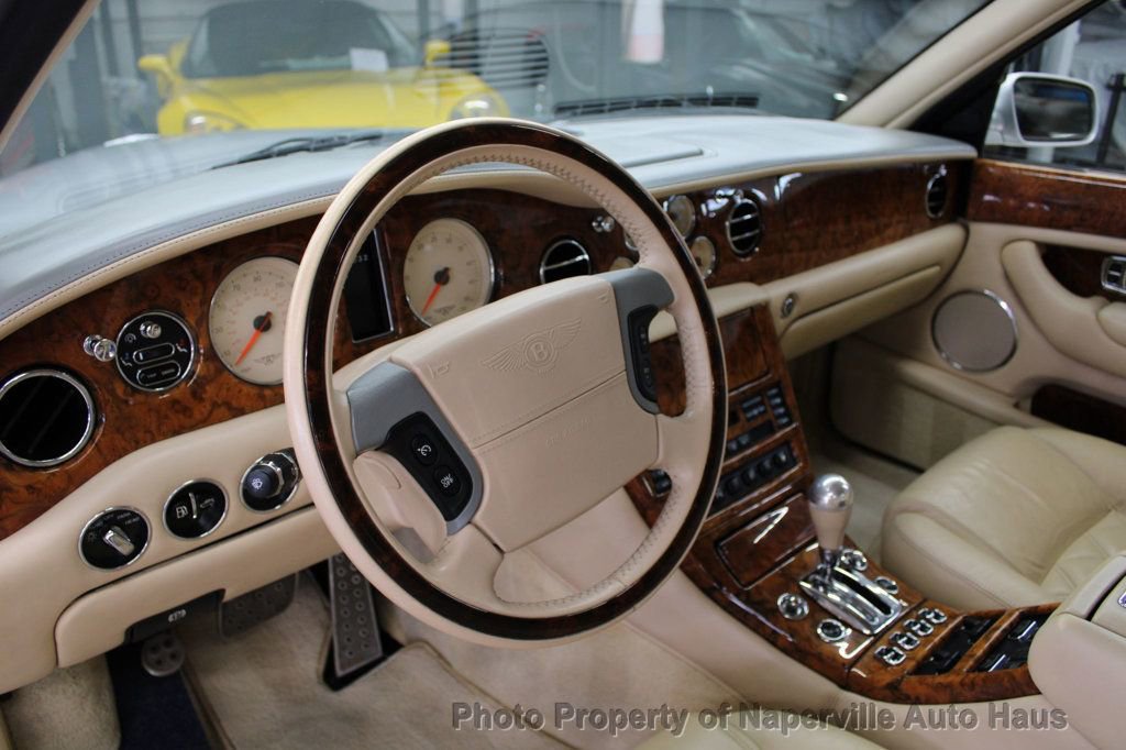 Used 2004 Bentley Arnage T image 23