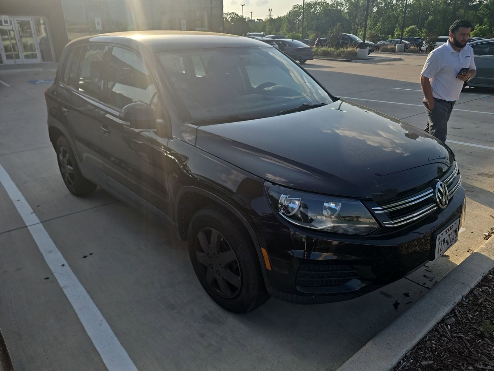 Used 2018 Volkswagen Tiguan Limited image 2