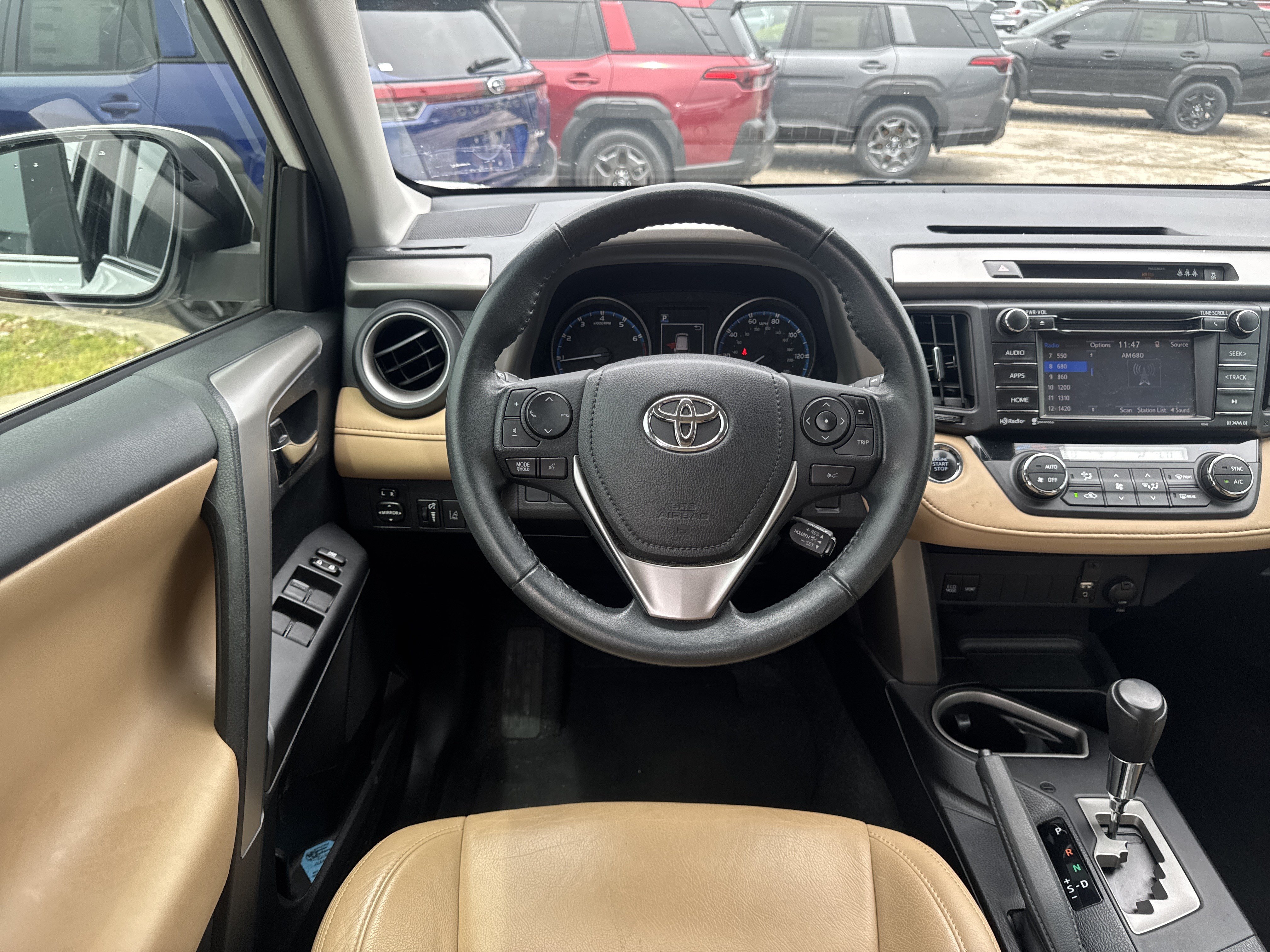 Used 2017 Toyota RAV4 XLE w/ Plus Extra Value Package FWD image 11
