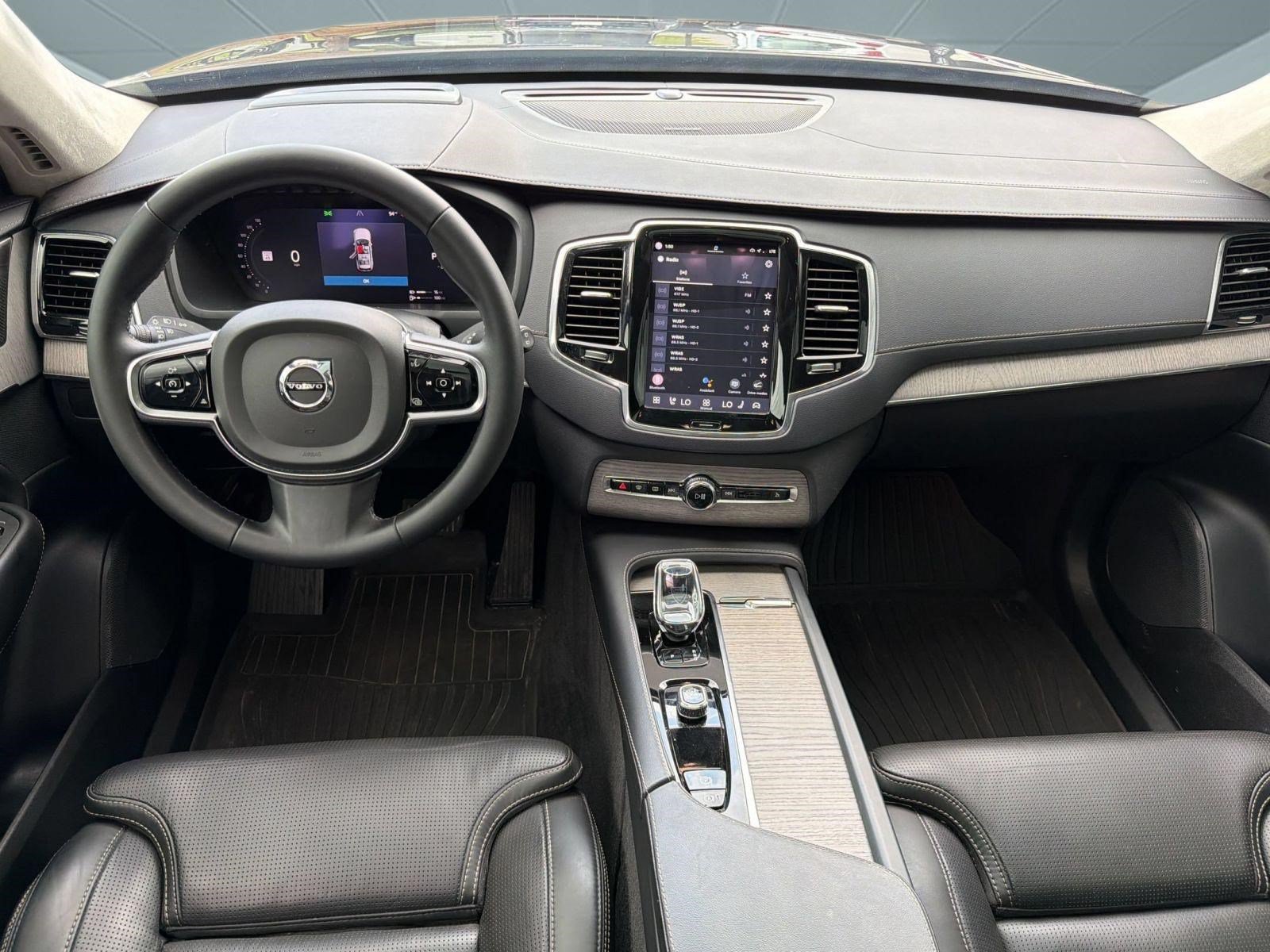 Certified 2023 Volvo XC90 T8 Ultimate AWD/4WD image 25