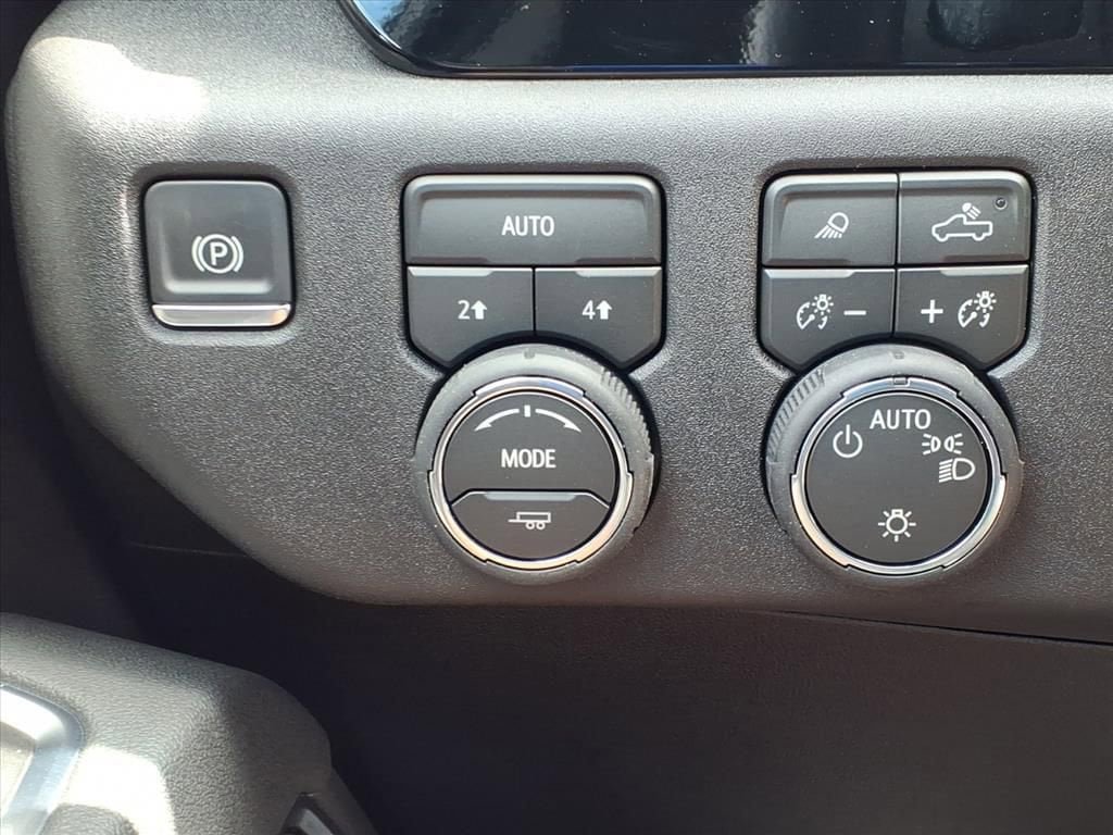 New 2026 Chevrolet Silverado 1500 LT w/ Texas Edition Plus image 9