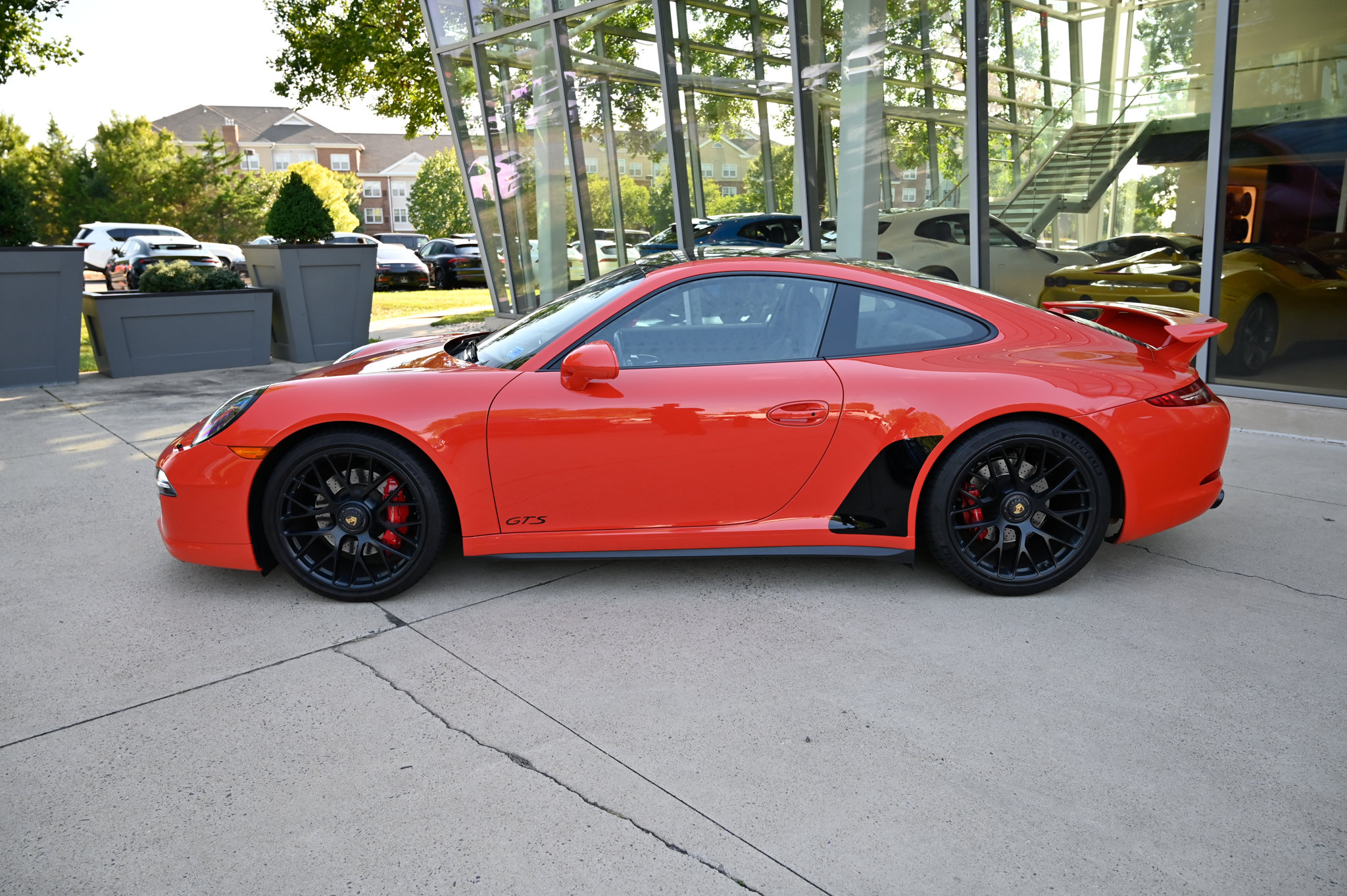 Used 2016 Porsche 911 Carrera GTS RWD image 8
