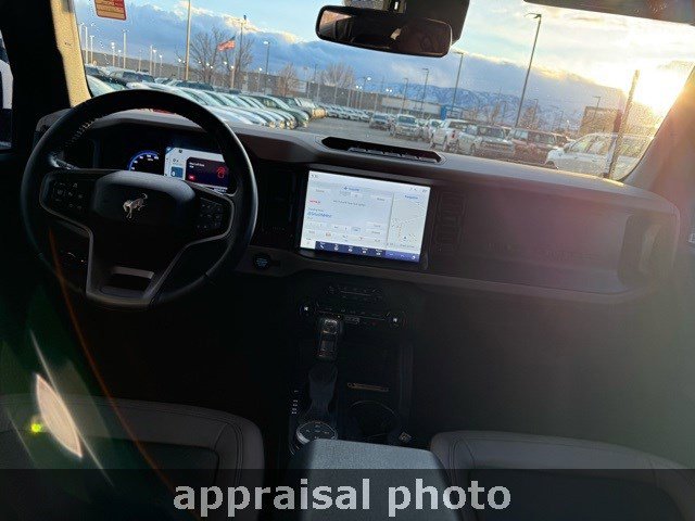 Used 2023 Ford Bronco Wildtrak image 14