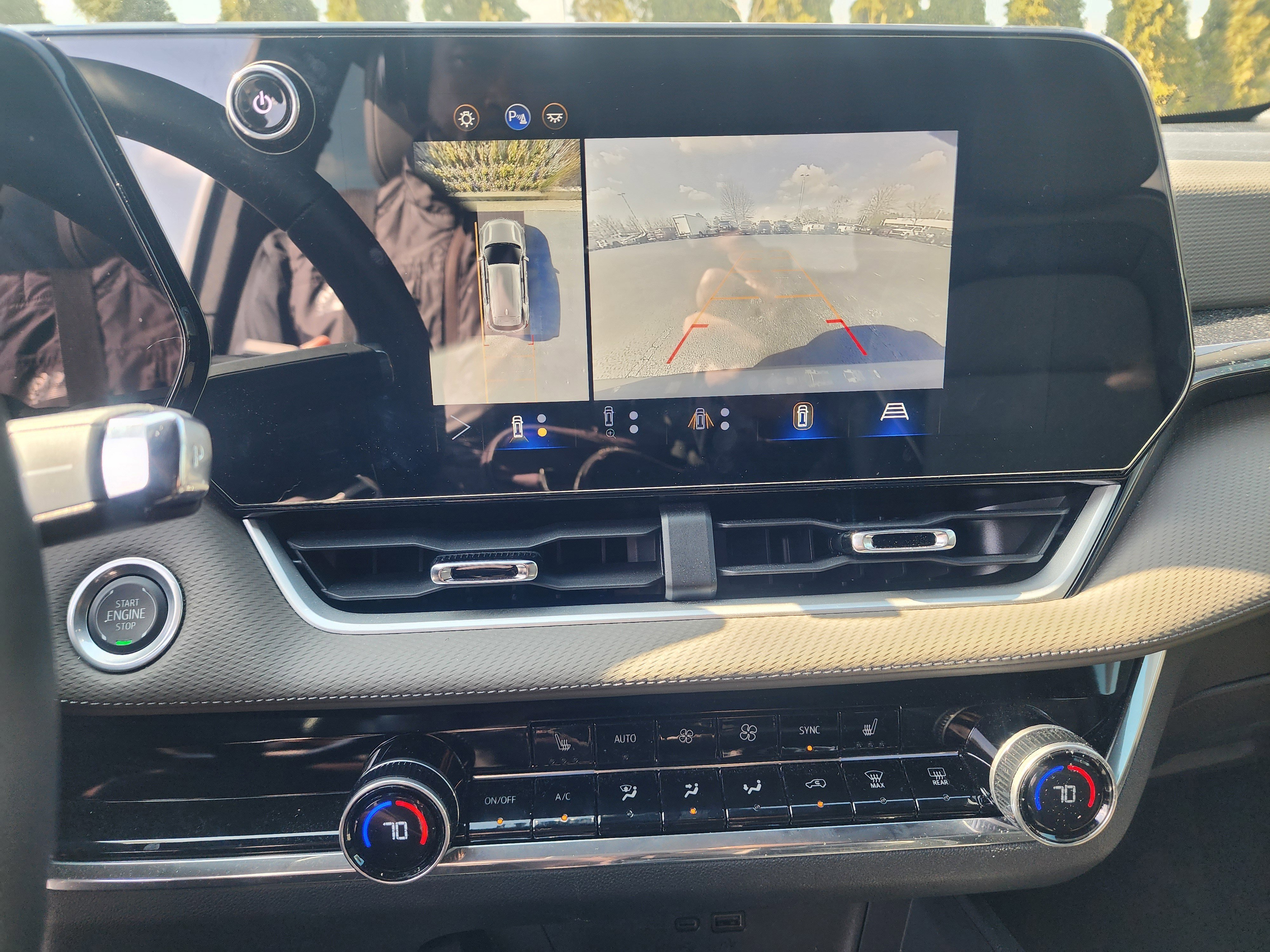 Used 2025 Chevrolet Equinox LT w/ Convenience Package II image 32