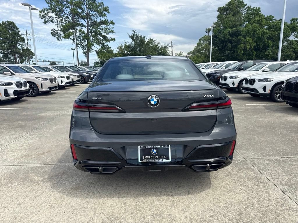 Used 2026 BMW 760i xDrive w/ Executive Package AWD/4WD image 4