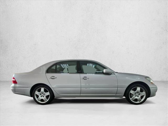 Used 2005 Lexus LS 430 RWD image 4