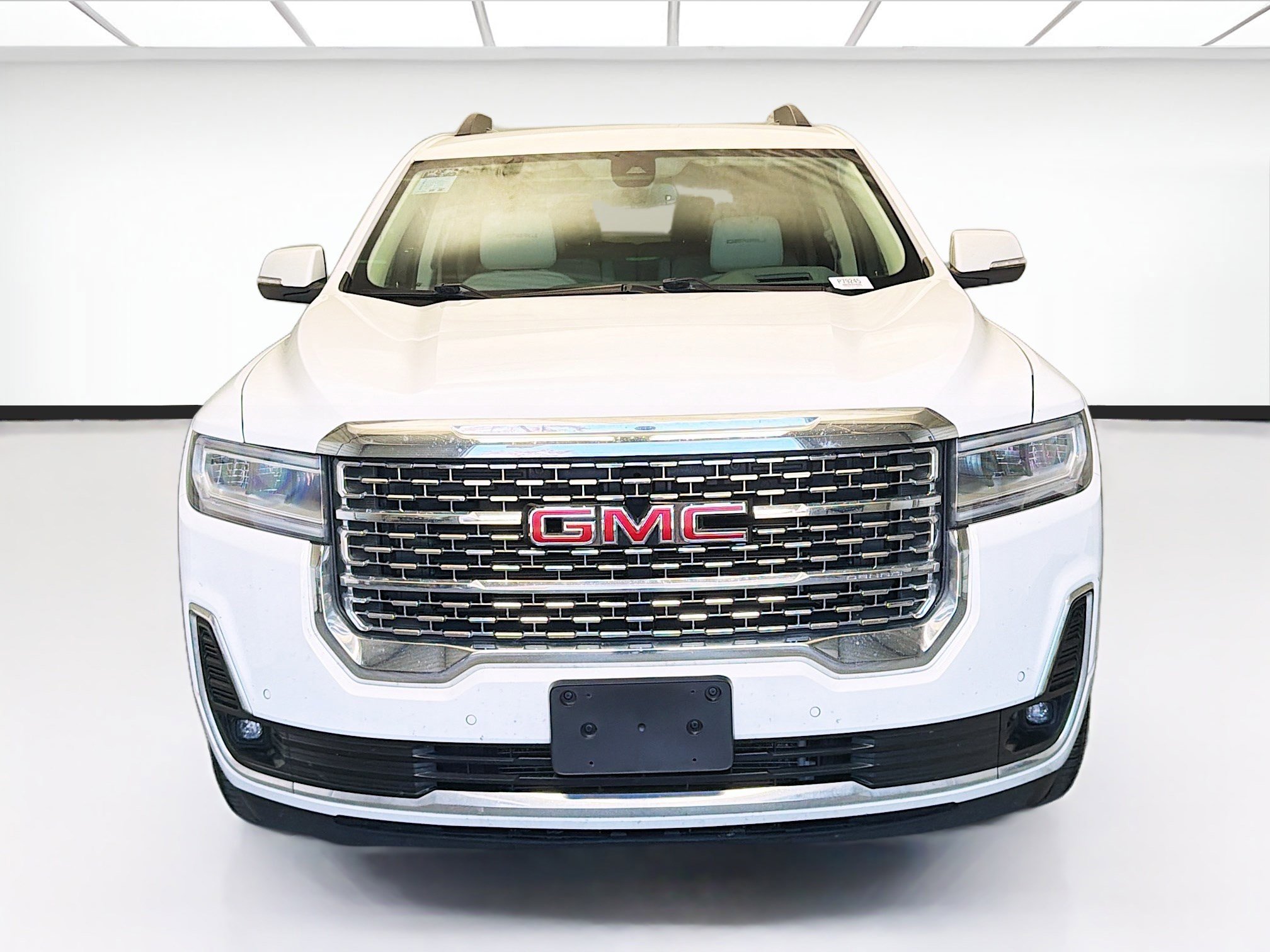 Used 2023 GMC Acadia Denali AWD/4WD image 2