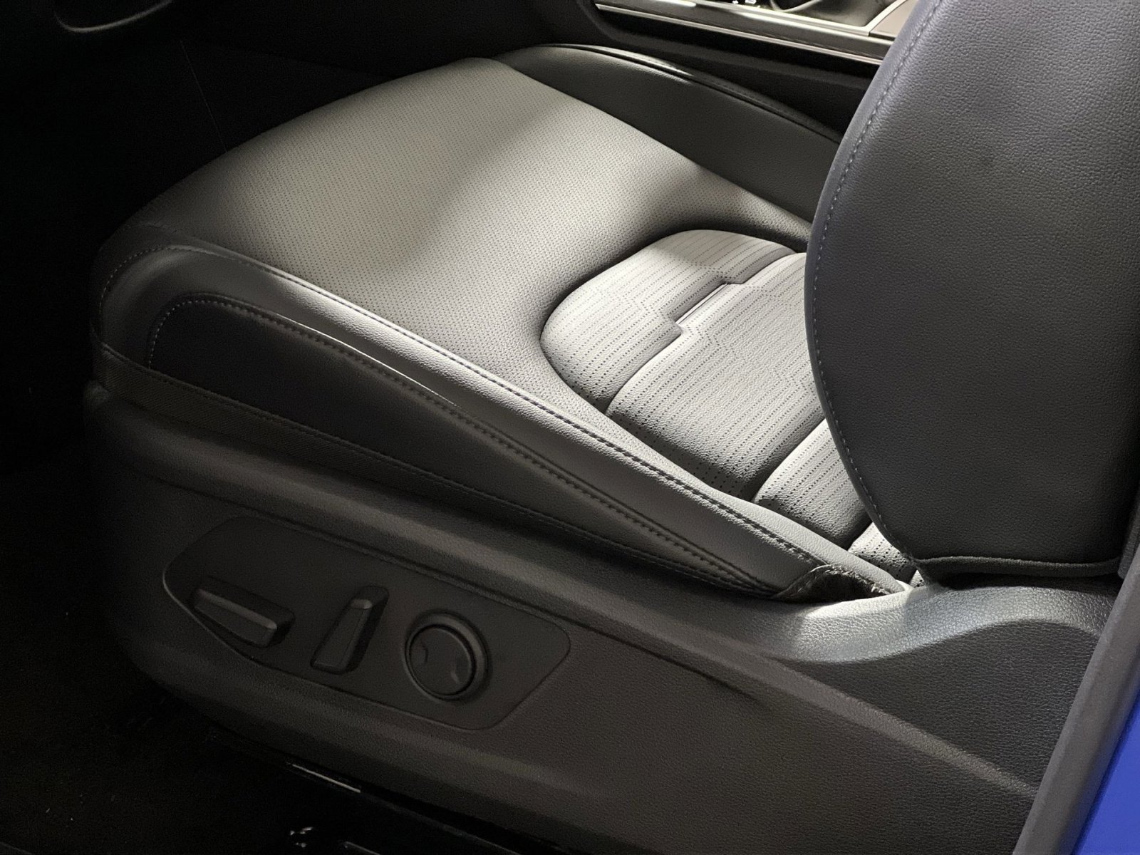 New 2026 Kia Sportage SX image 12