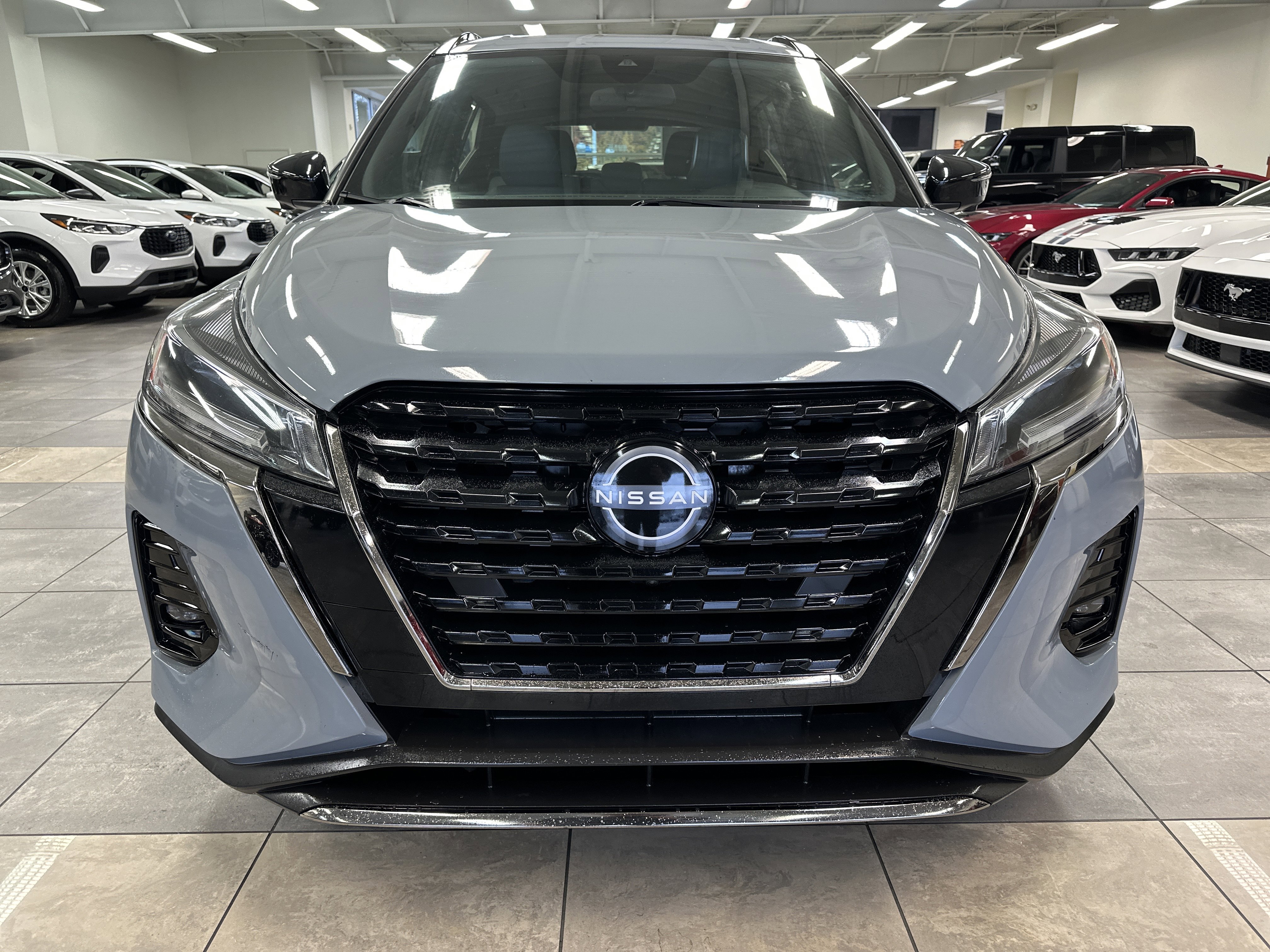 Used 2024 Nissan Kicks SR w/ SR Premium Package image 18