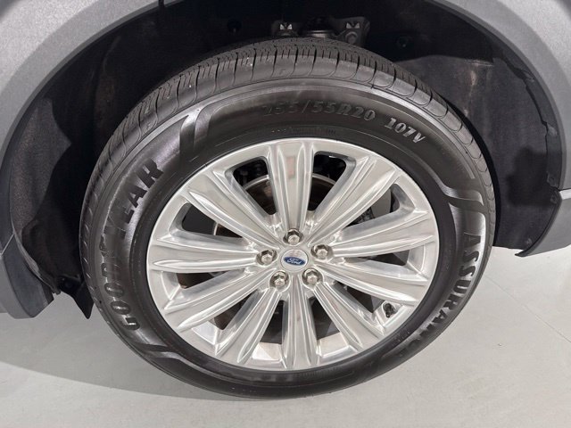 Used 2023 Ford Explorer Limited w/ Limited Technology Package RWD image 6