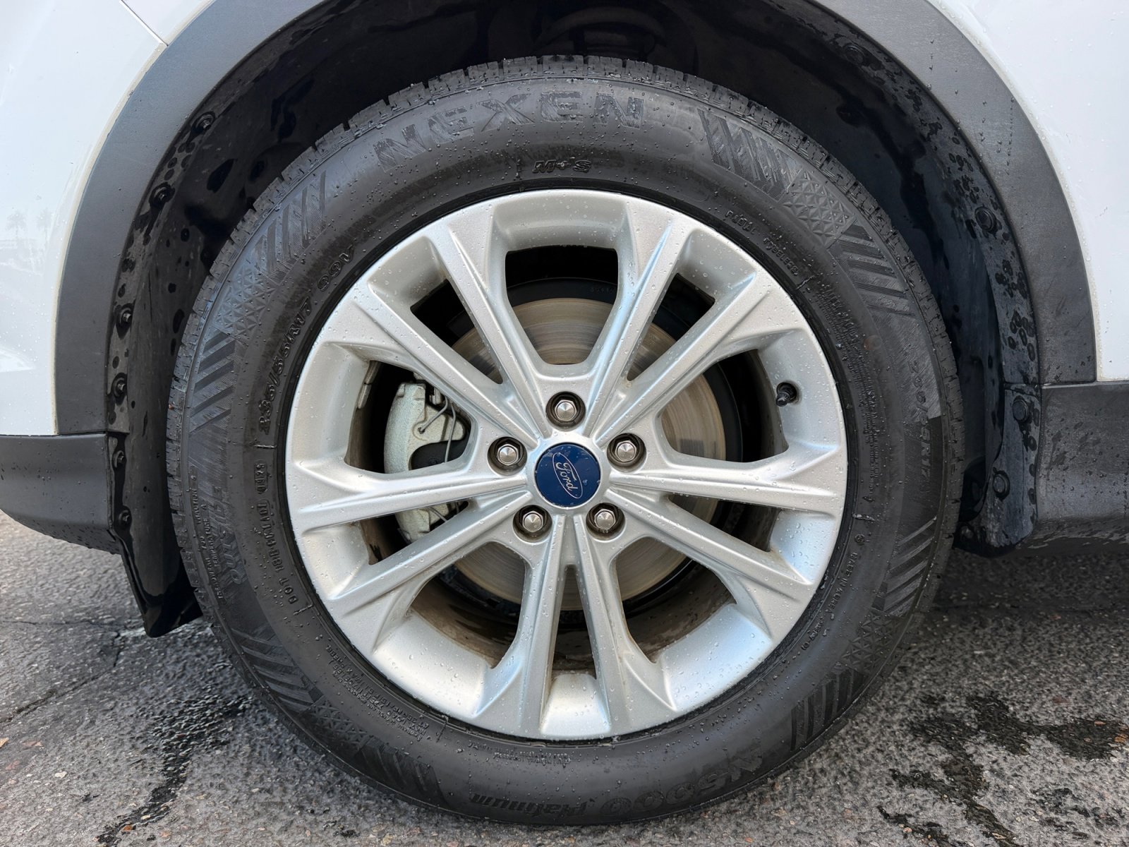 Used 2019 Ford Escape SE image 26