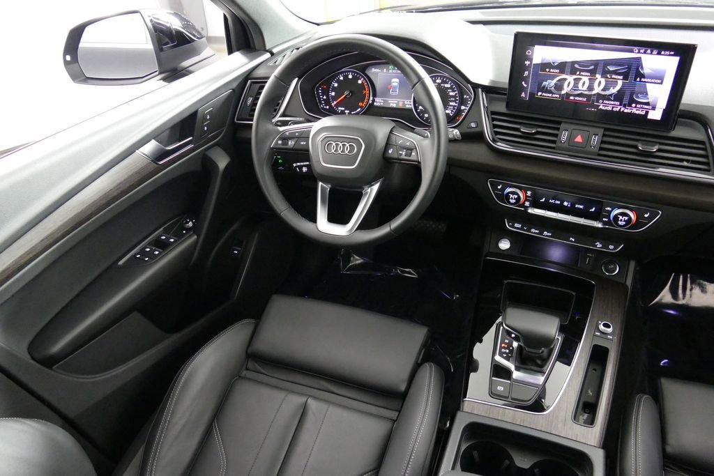 Used 2025 Audi Q5 2.0T Premium image 9