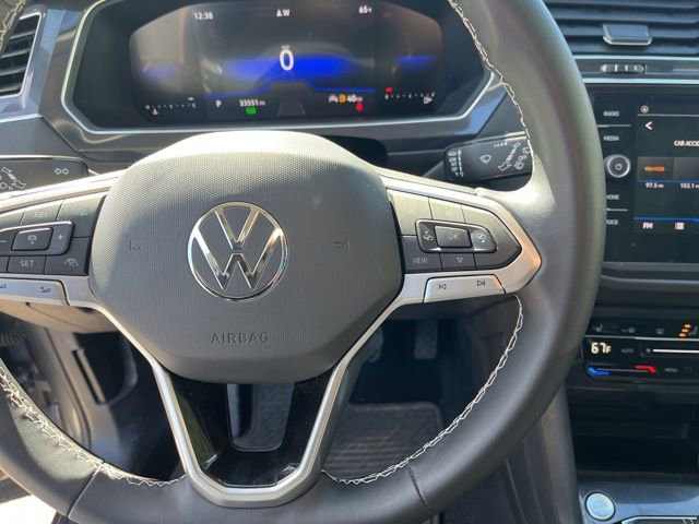 Used 2023 Volkswagen Tiguan SE image 17