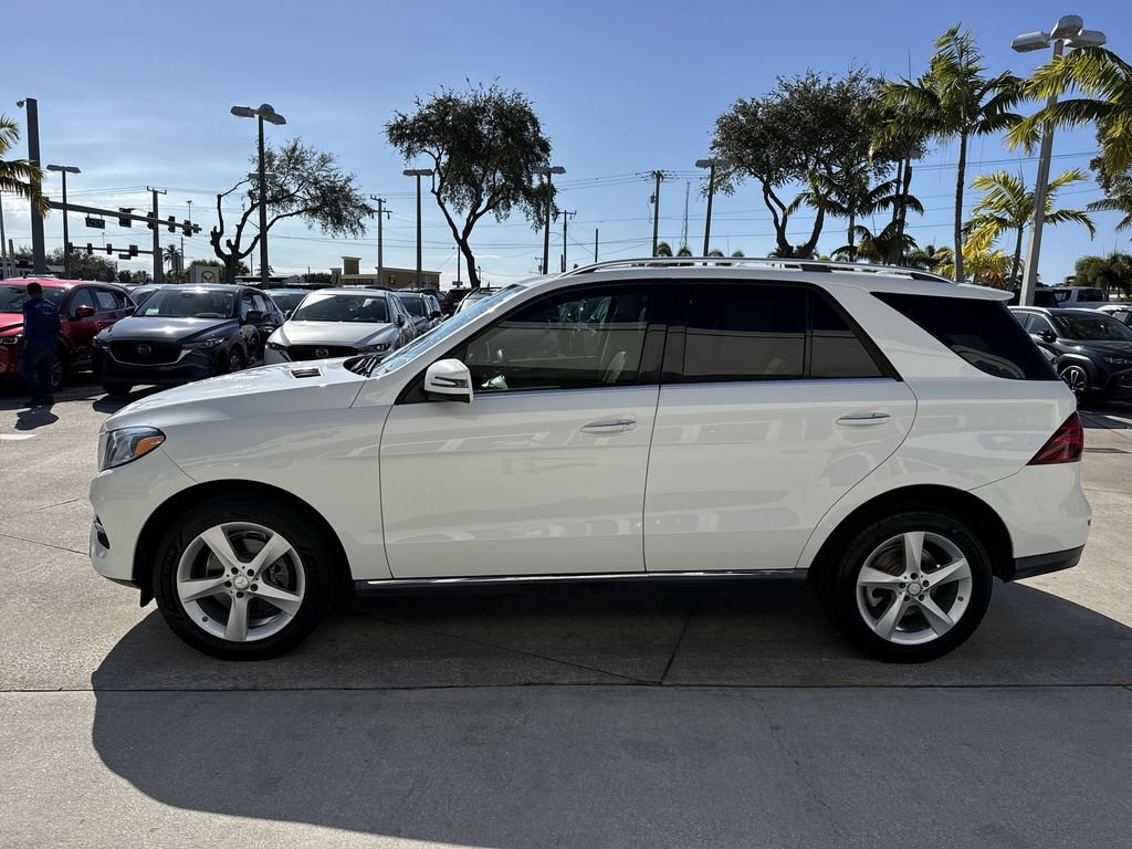 Used 2016 Mercedes-Benz GLE 350 w/ Premium Package image 11