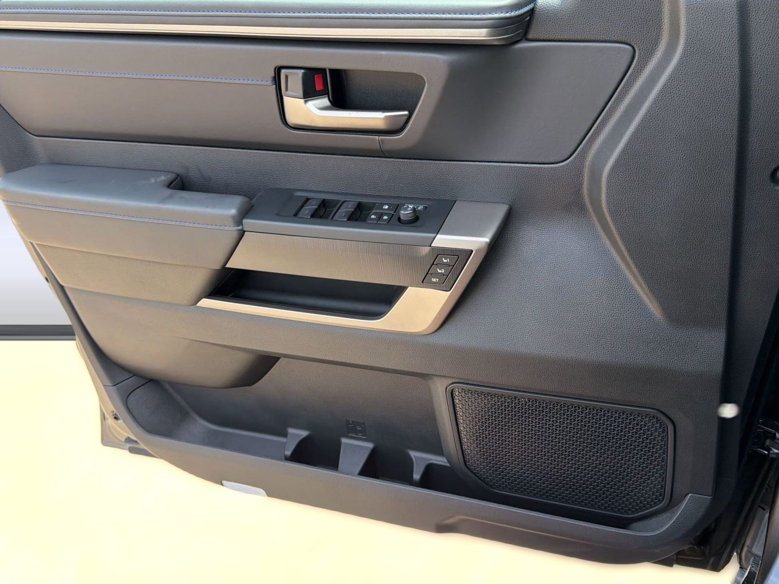 New 2026 Toyota Sequoia Platinum AWD/4WD image 31
