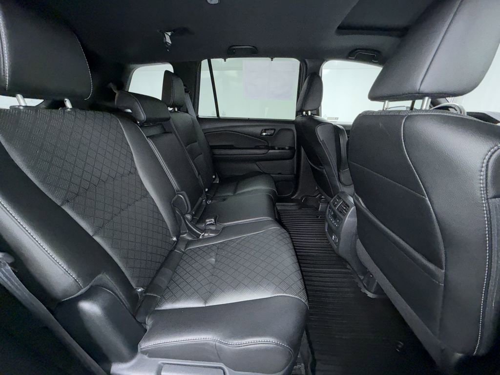 Used 2020 Honda Passport Touring image 17