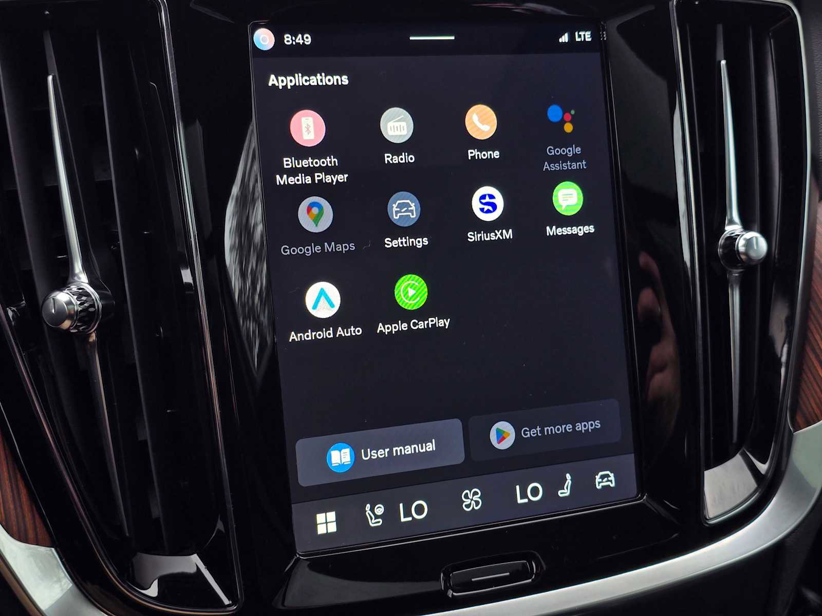 Certified 2025 Volvo V60 B5 Cross Country Plus image 27