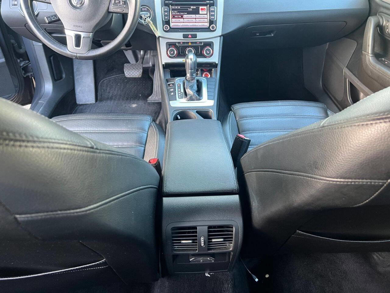 Used 2012 Volkswagen CC Sport image 11