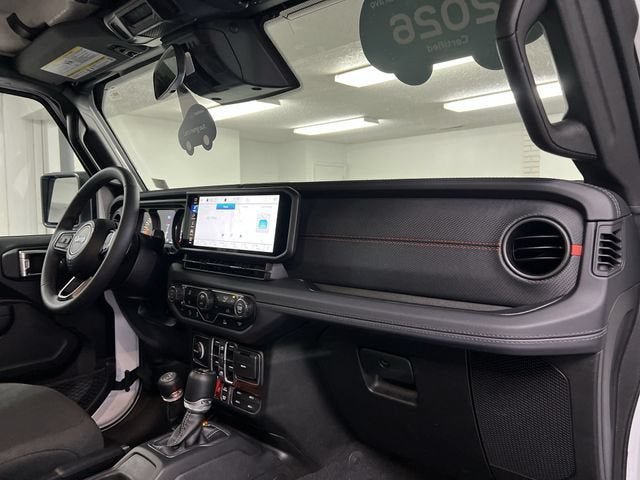 Used 2026 Jeep Wrangler Unlimited Rubicon AWD/4WD image 27