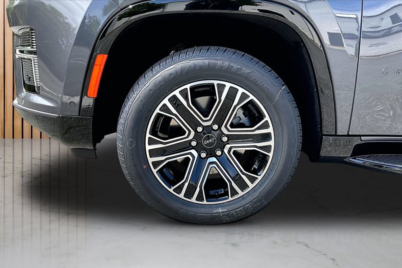 New 2026 Jeep Grand Wagoneer 4WD image 34