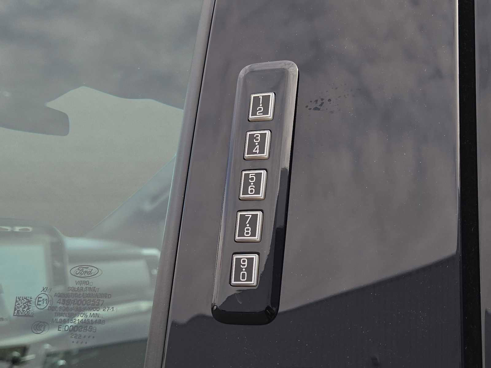 Used 2022 Ford F150 XLT w/ Equipment Group 302A High image 13