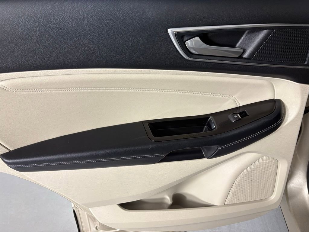 Used 2017 Ford Edge Titanium w/ Equipment Group 301A image 36