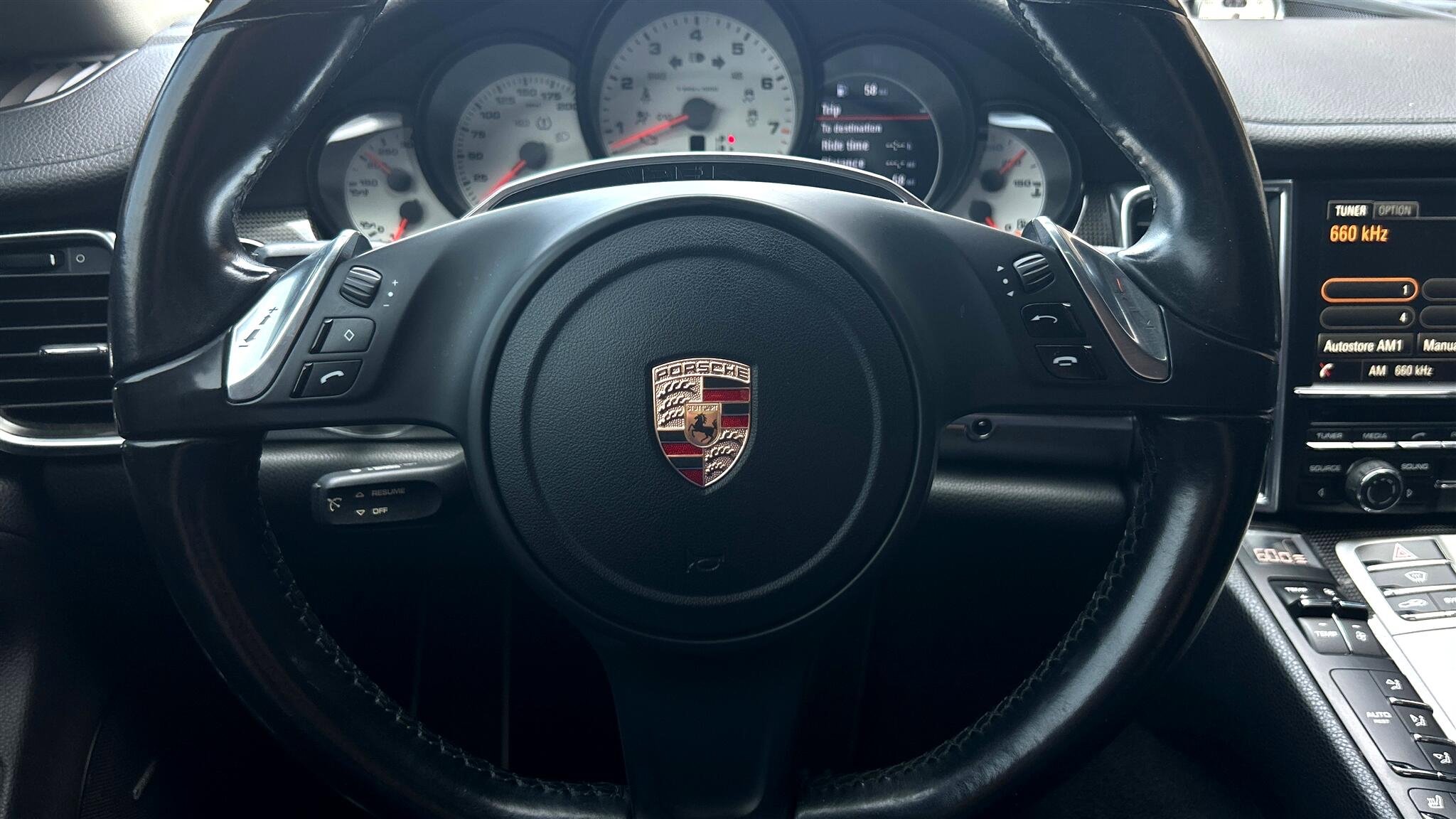 Used 2015 Porsche Panamera 4S image 17