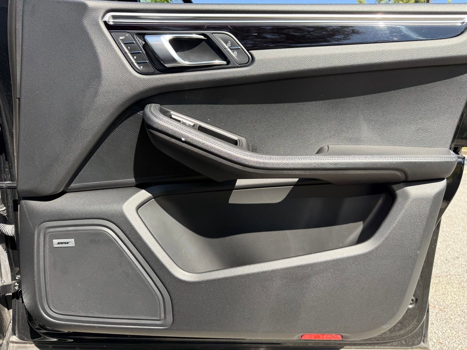 Used 2020 Porsche Macan S image 43