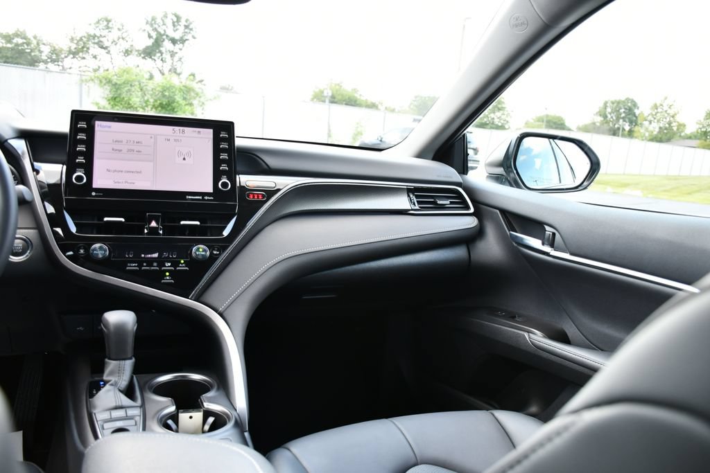 Used 2024 Toyota Camry XSE w/ Cold Weather Package FWD image 24