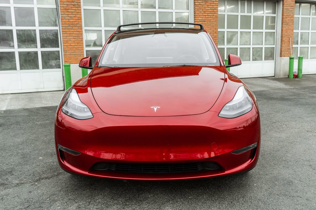 Used 2024 Tesla Model Y Long Range image 35