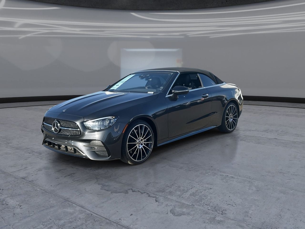 Used 2023 Mercedes-Benz E 450 4MATIC Cabriolet image 3