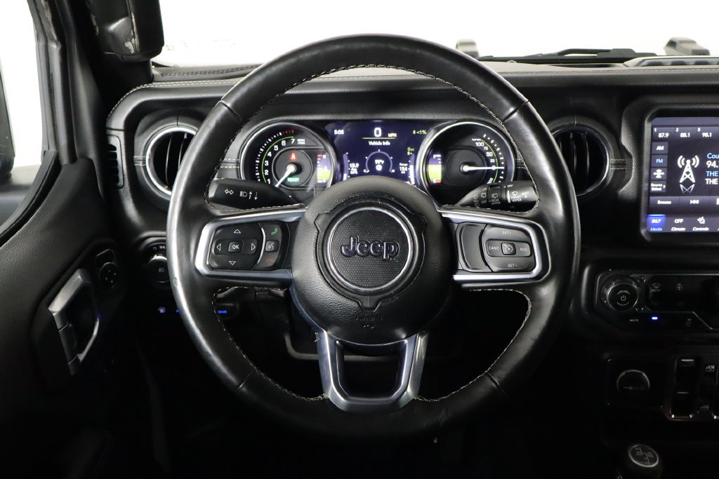 Used 2022 Jeep Wrangler Unlimited Sahara w/ Cold Weather Group AWD/4WD image 7